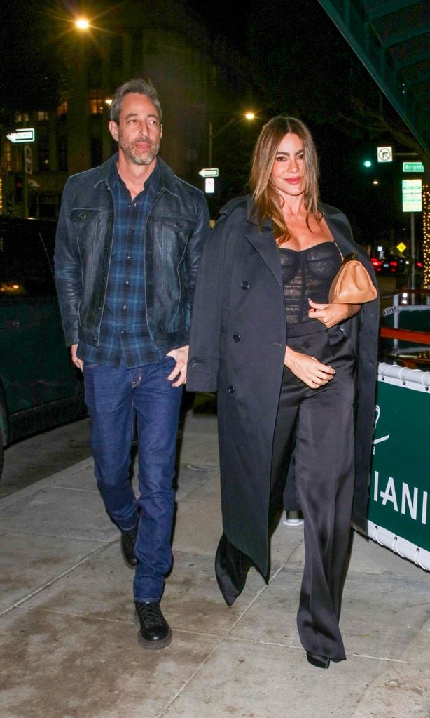 Sofía Vergara de cita junto al doctor Justin Saliman