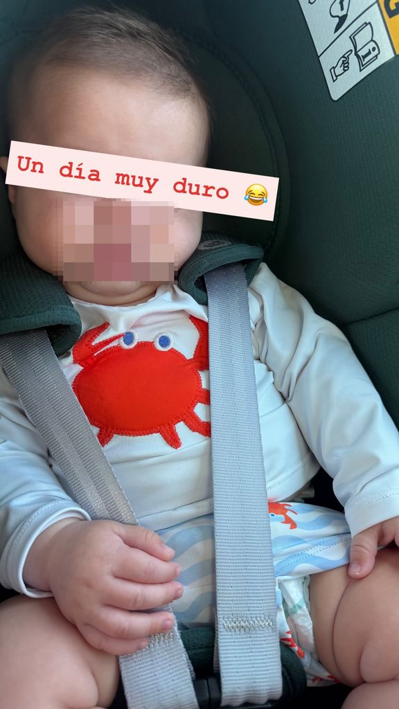 Marcos, durmiendo después de "un día muy duro" de playa