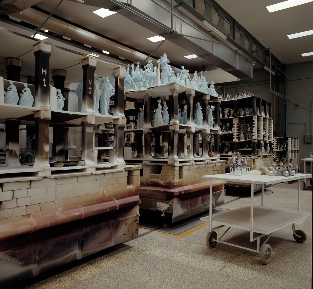 Interior de la fábrica de porcelanas Lladó en Tabernes Blanques