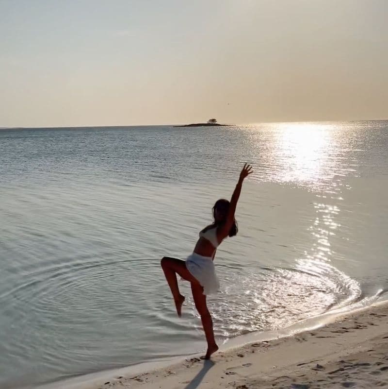 Ana de Armas se adelanta al verano con este posado en la playa