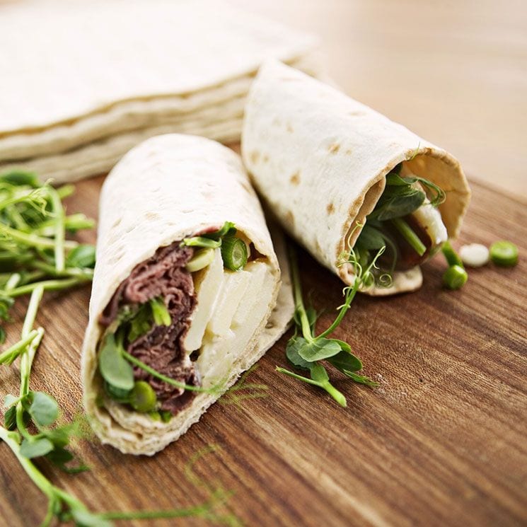 'Wrap' de rosbif con ensalada de patata
