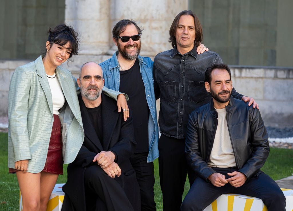 Luis Tosar junto al resto del reparto de la película Golpes: el director Rafael Cobos, los también actores Jesus Carroza y Teresa Garzon y el guionista Fernando Navarro en la SEMINCI.