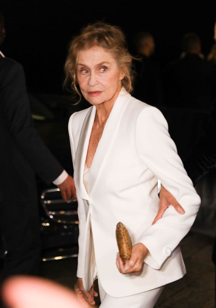 Lauren Hutton en el desfile de Giorgio Armani 2025