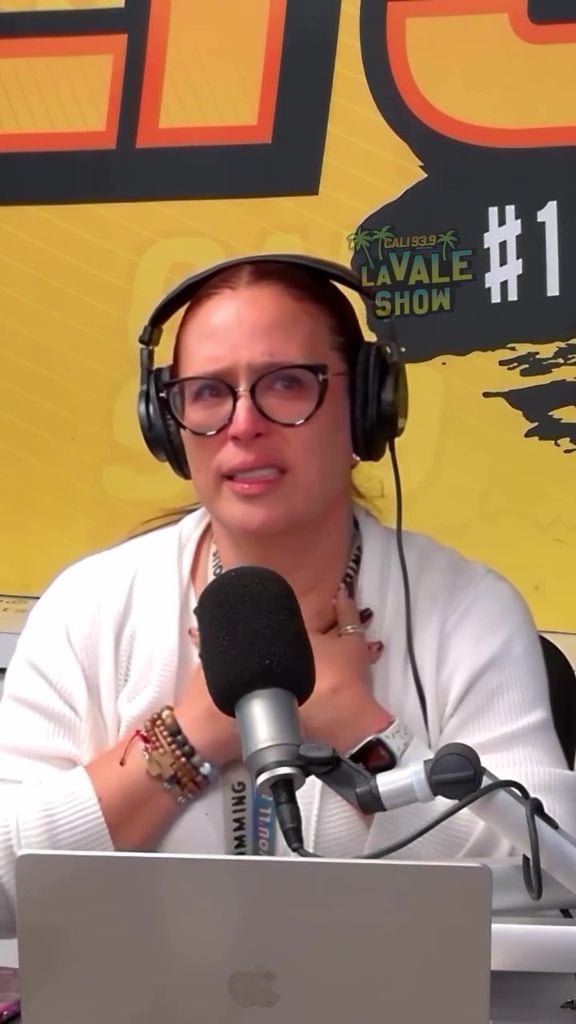 Angélica Vale no pudo evitar llorar al confirmar su separación de Otto Padrón.