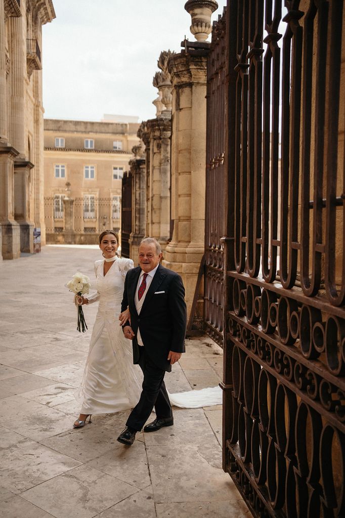 Vestido novia Rafa Valverde para boda en Jaén