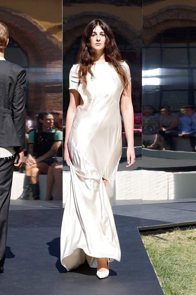 Desfiles de diseñadores emergentes en la Mercedes-Benz Fashion Week Madrid