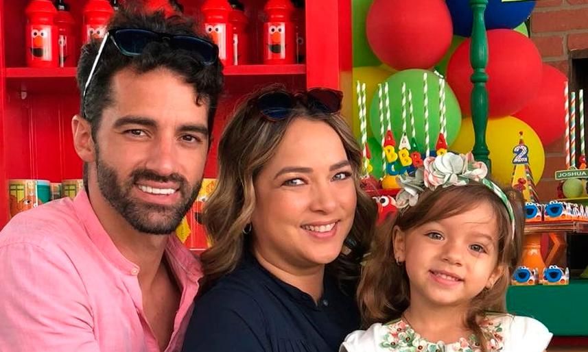 toni-costa-adamari-alaia-