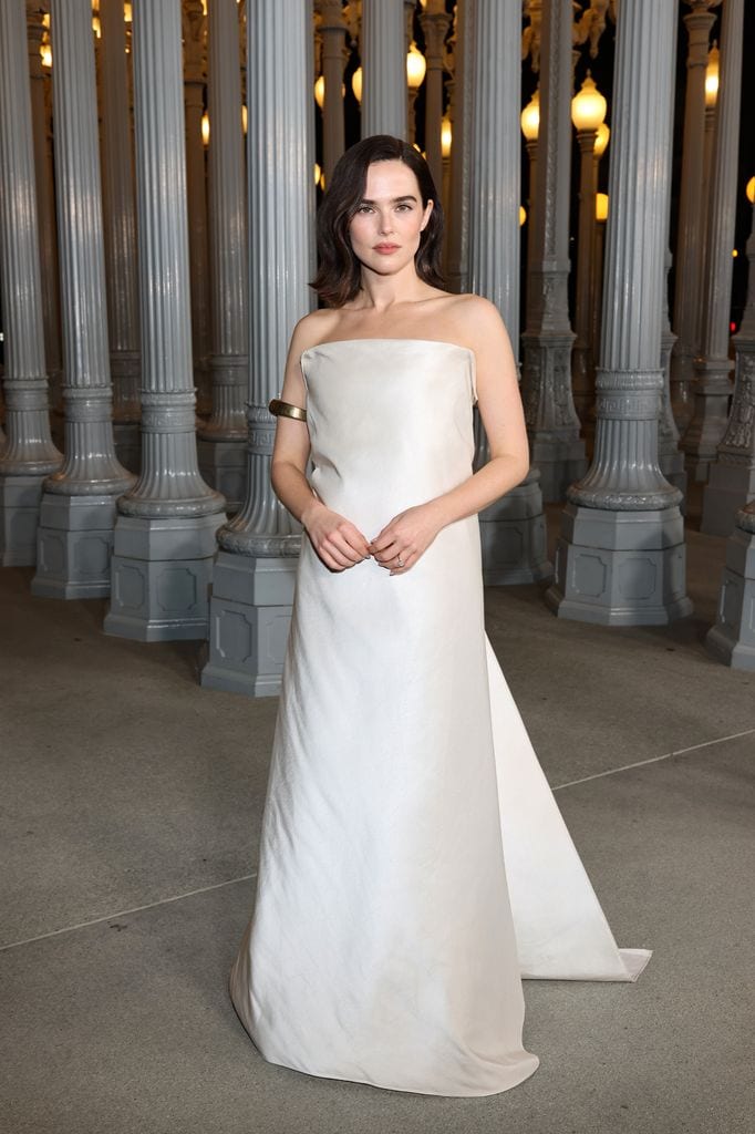 Zoey Deutch en la gala LACMA Art+Film en Los Ángeles, 2025.