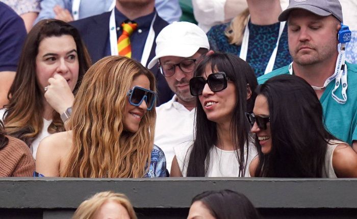 Shakira viendo a Alcaraz en Wimbledon