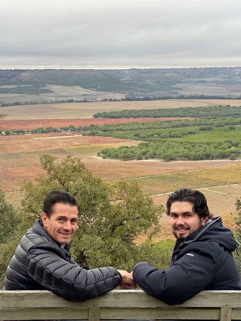 Alejandro Peña Pretelini compartió algunos recuerdos con su padre, el expresidente Enrique Peña Nieto.