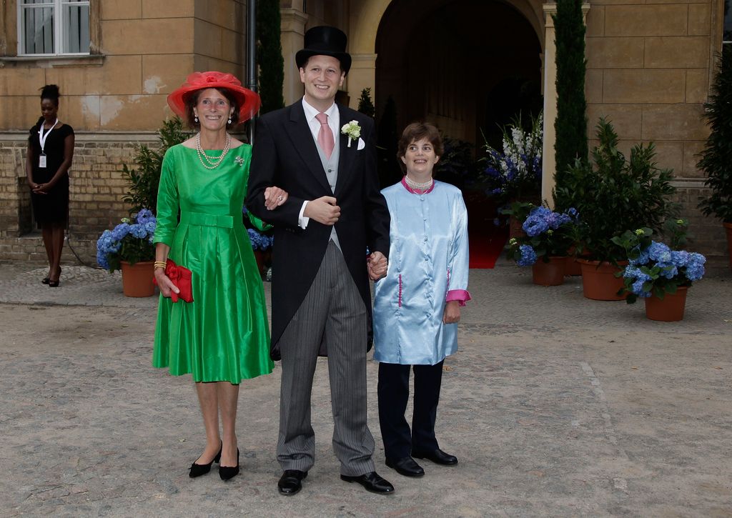 La princesa de Prusia con sus hermanos 