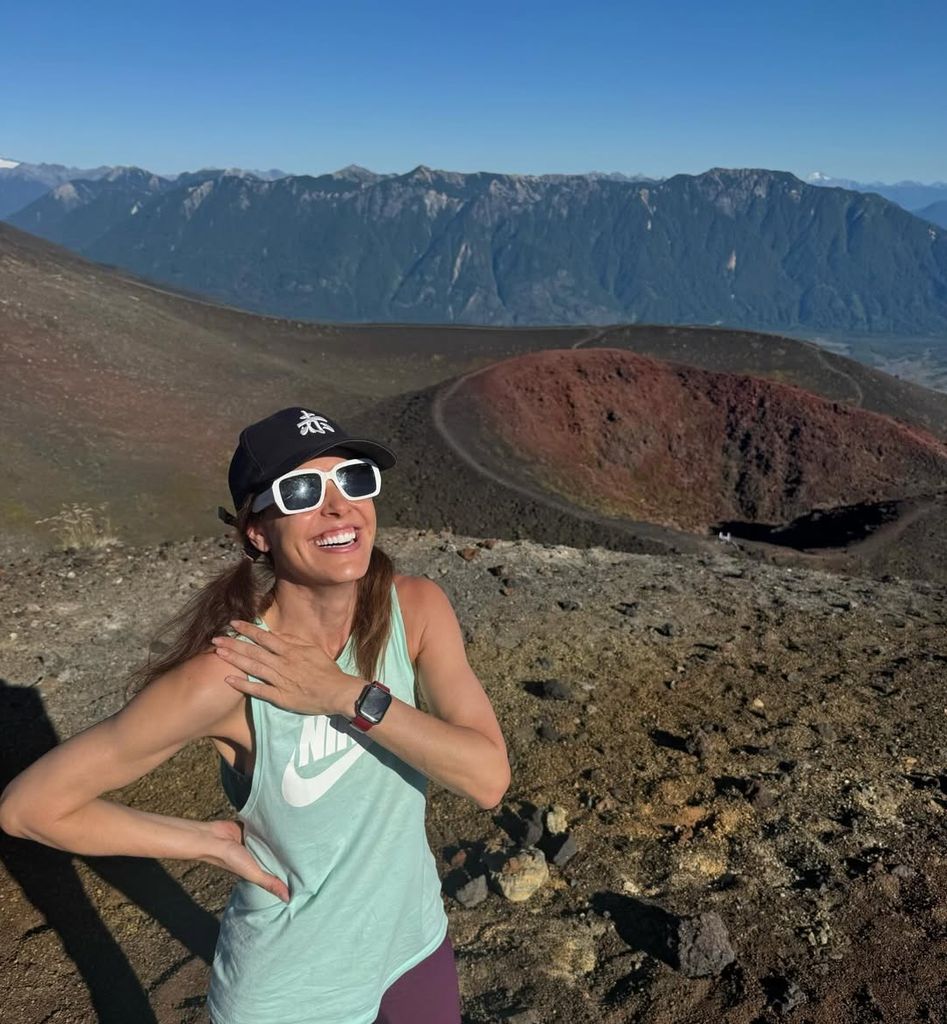 La presentadora no duda en viajar con sus gemelos y su chico cada vez que sus agendas se lo permiten