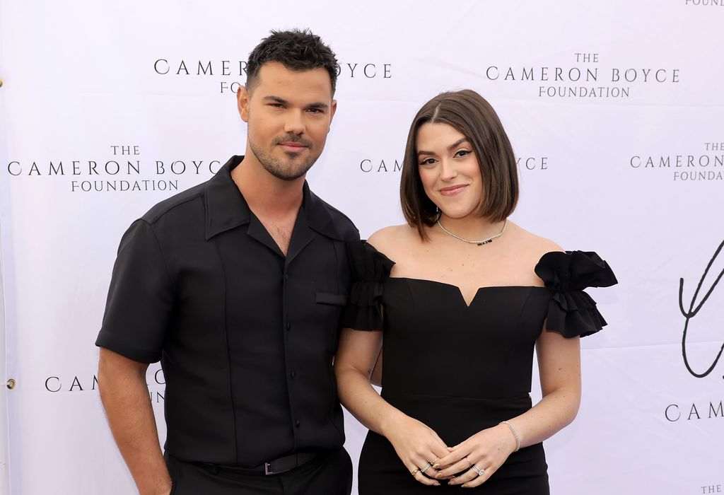 Taylor Lautner y su esposa Tay Lautner le han dado la bienvenida a su primer bebé.