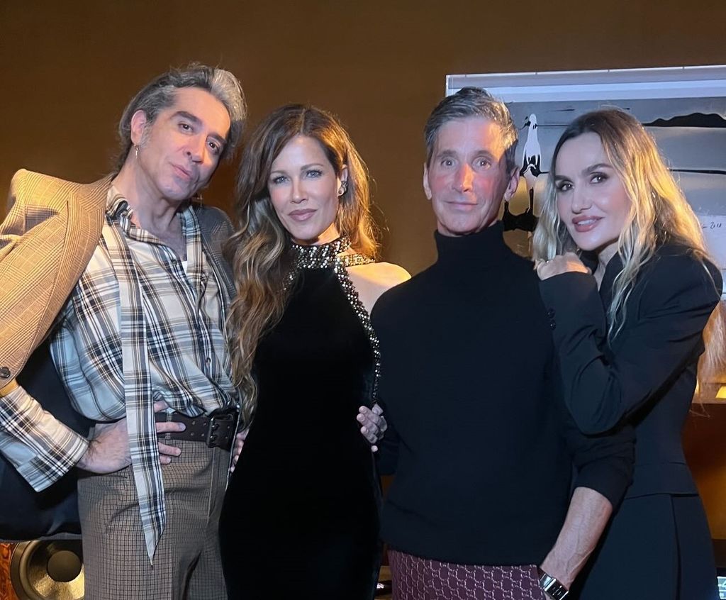 Jaydy posando espectacular junto a sus amigos 