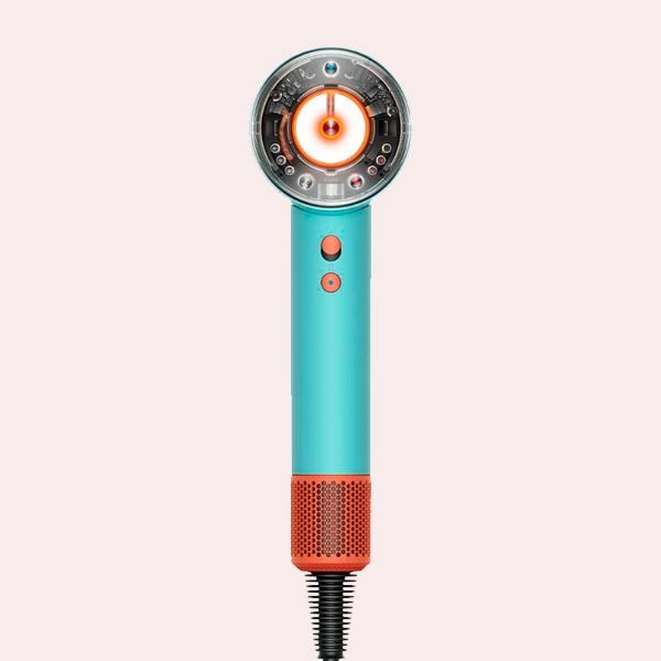EL MEJOR SECADOR DE PELO IÓNICO PARA TU CUERO CABELLUDO: Dyson Supersonic Nural