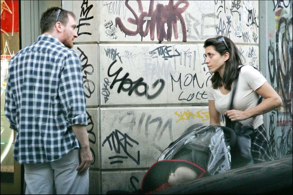 La pareja con su bebé en el año 2005