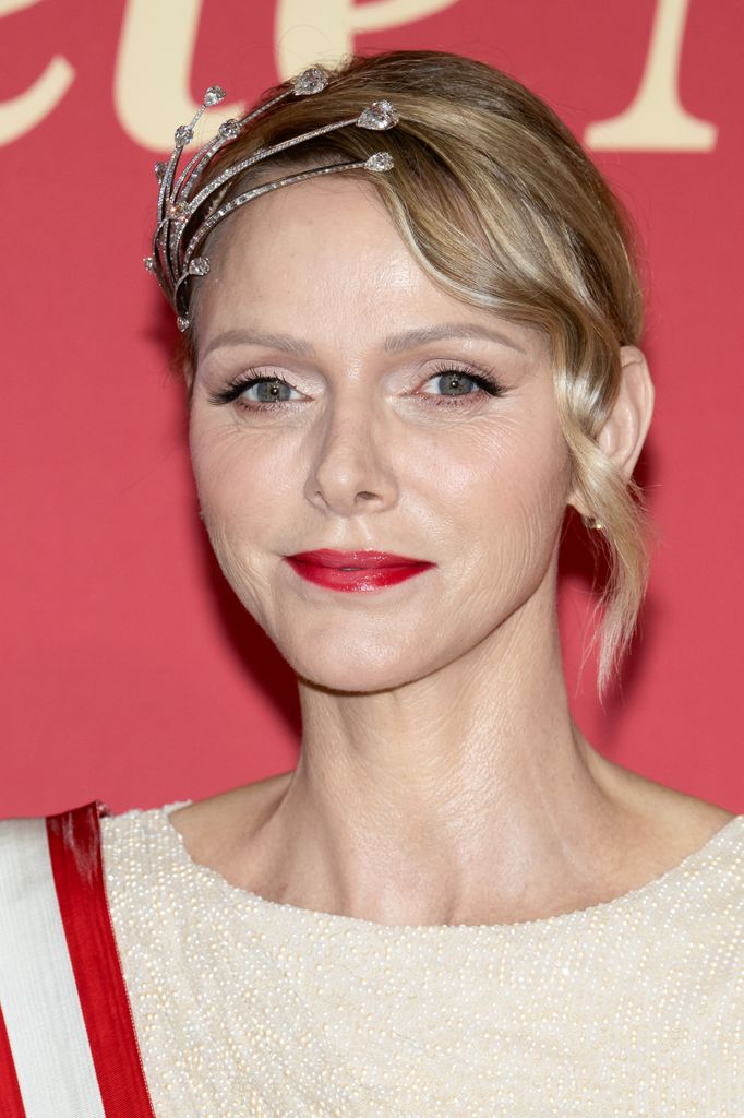 Charlene de Mónaco con su tiara nupcial.