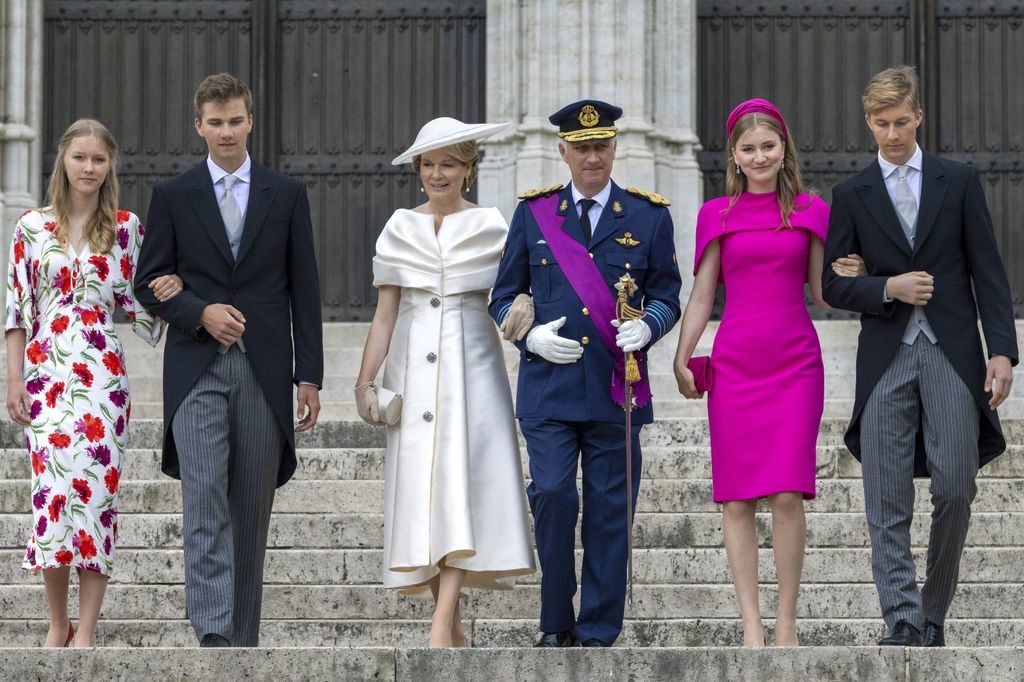 Felipe y Matilde de Bélgica con sus hijos