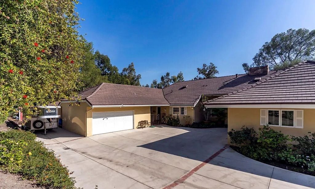 kanye west drops millions of dollars in the property right across kim kardashian s home