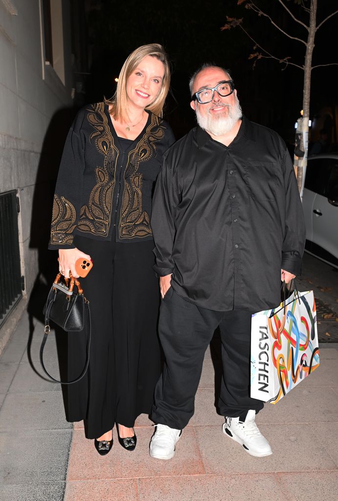 Carolina Bang y Alex de la Iglesia llegan a la fiesta que celebra Boris Izaguirre con motivo de su sesenta cumpleaños, a 29 de septiembre de 2025, en Madrid 