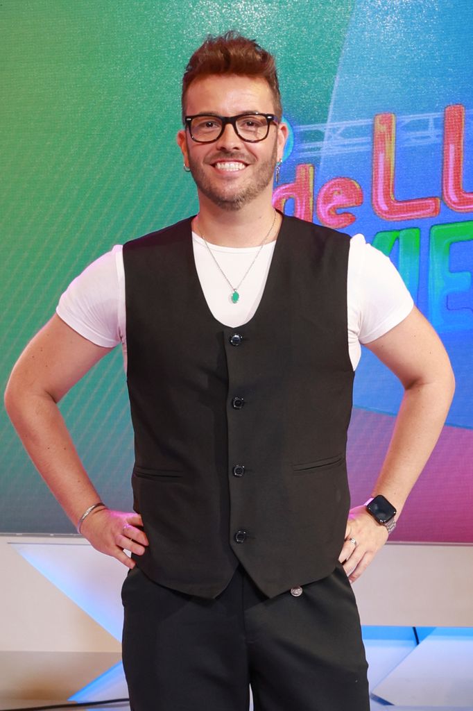 Óscar Repo presentando el nuevo programa del verano, 'De Lunes a Viernes'