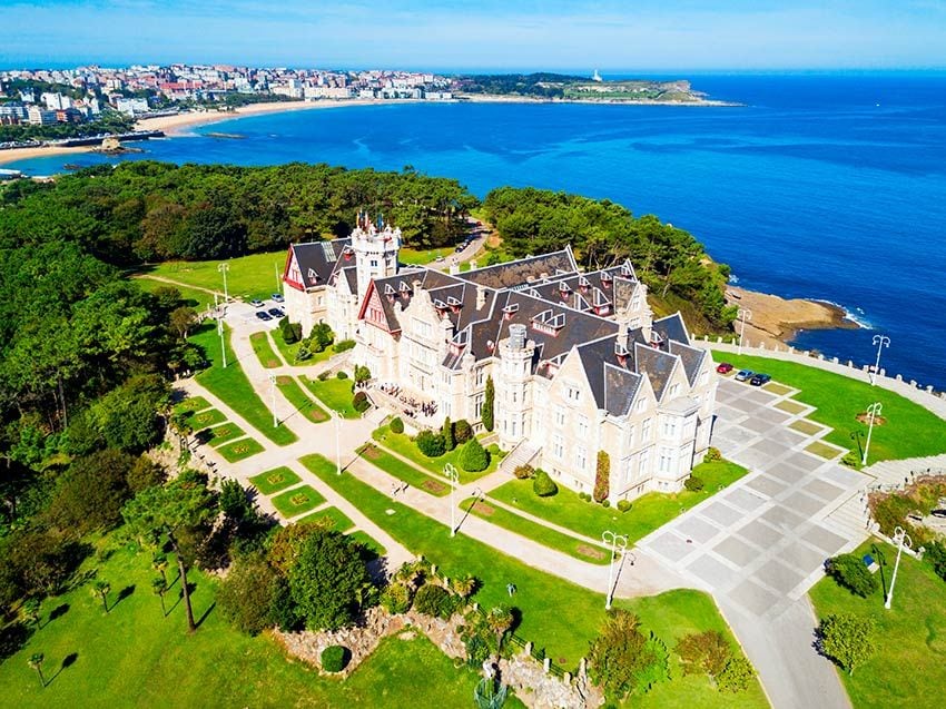 Vista aérea del Palacio de la Magdalena en Santander
