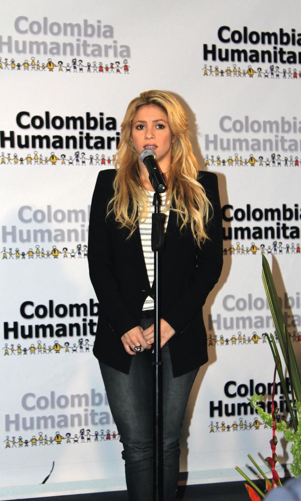 HO4116 Shakira