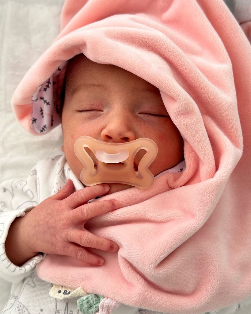 Dafne, hija de Ivana Rodríguez, hermana de Georgina Rodríguez