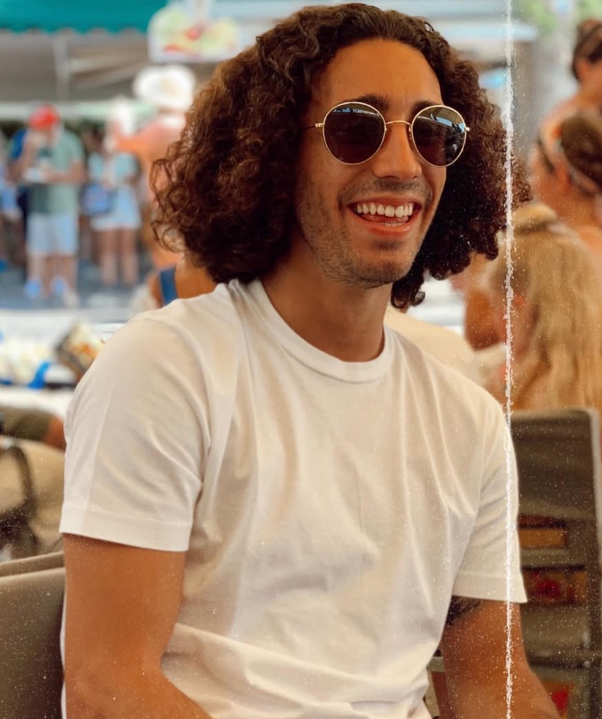 Cucurella durante su etapa en el FC Barcelona en 2019