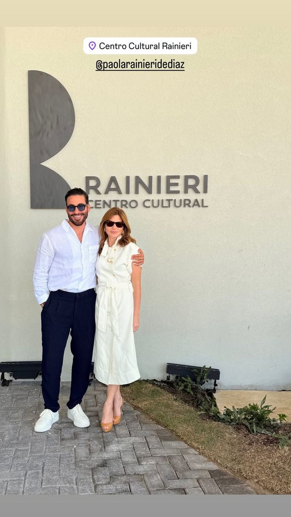 Miguel Ángel Silvestre con Paola Ranieri Díaz en Punta Cana.