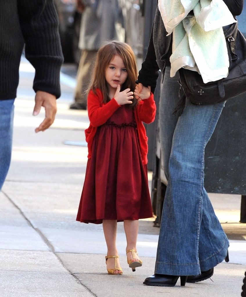 Con sólo tres años, Suri llamó la atención por lucir zapatos con tacón 