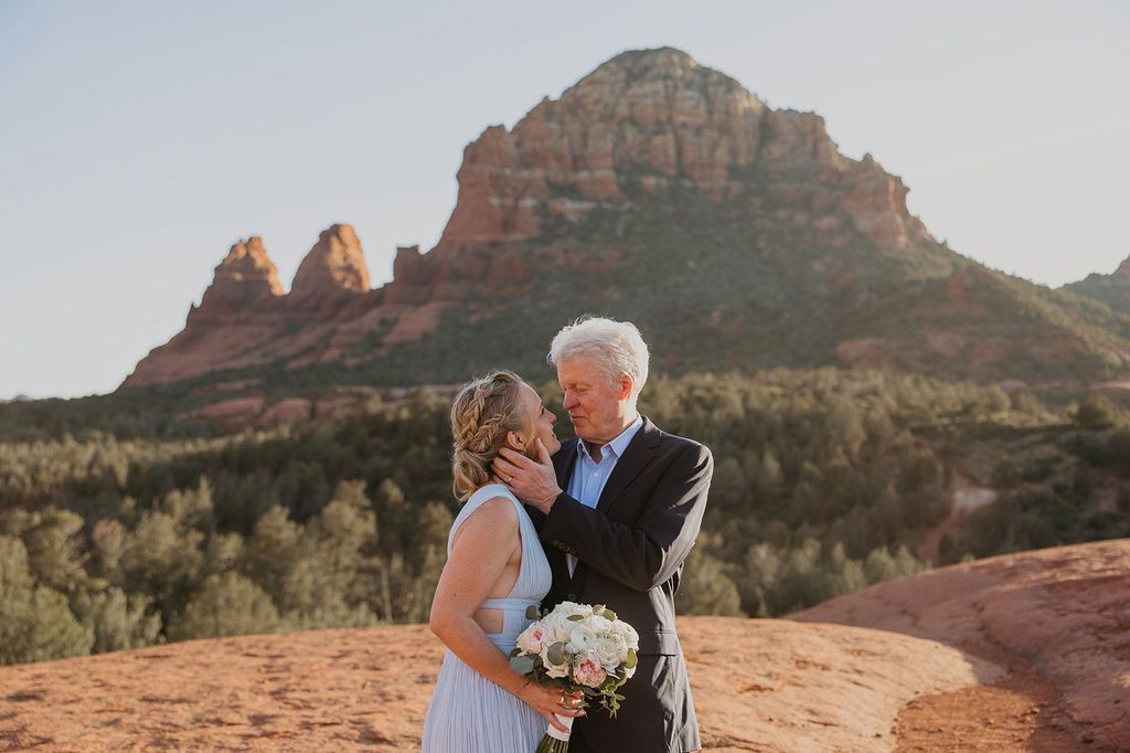 La boda sorpresa de Charles Spencer y Cat Jarman
