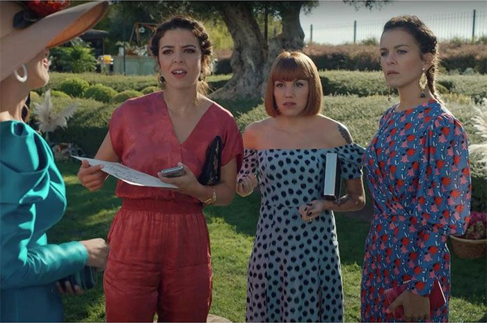 Cova, Paula y Alma en la boda