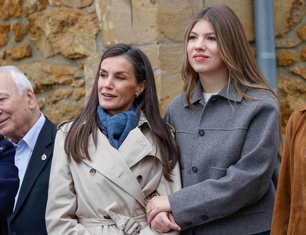 La infanta Sofía en la visita al Pueblo Ejemplar 2025, Valdesoto.