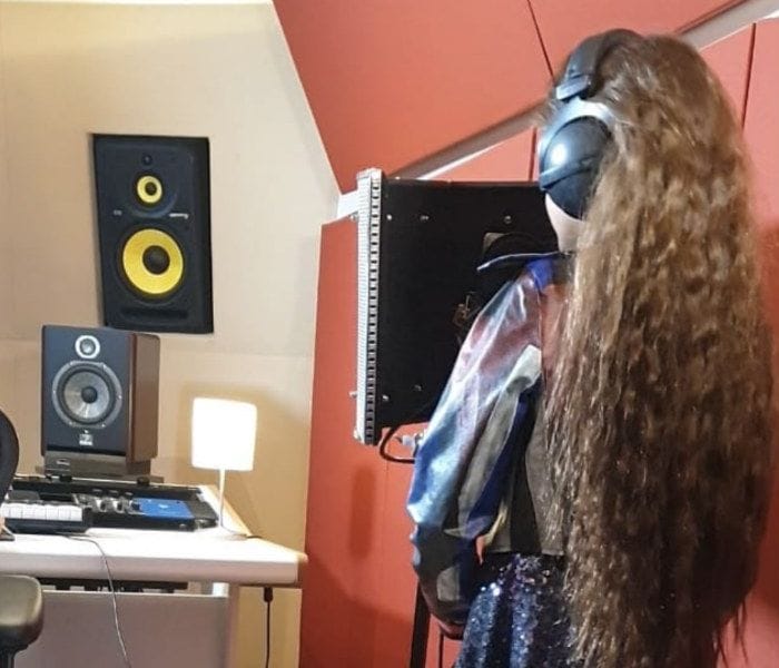 Soleá en el estudio de grabación 