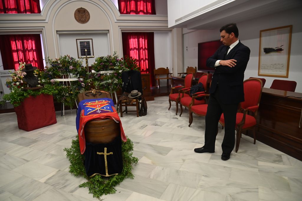 Capilla ardiente de Rafael Peralta