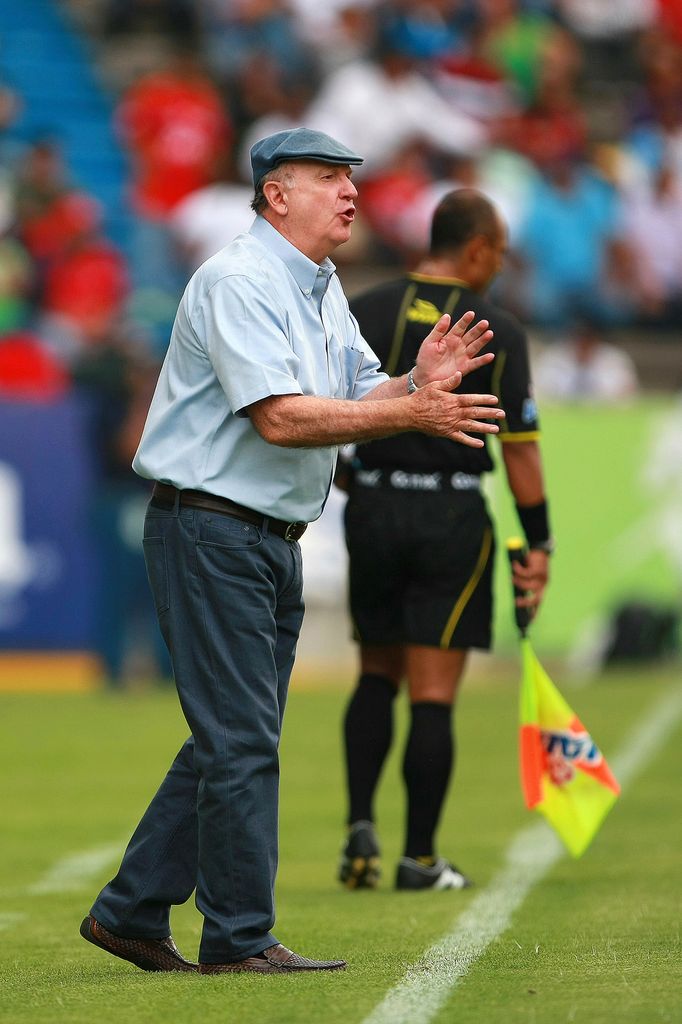 Manuel Lapuente fue jugador de clubes como Necaxa, Monterrey, Puebla y Atlas