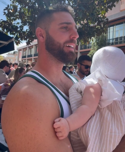 David Rodríguez y su hija con Anabel Pantoja