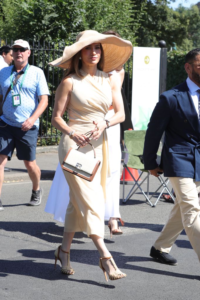 Jennifer Lopez destacó por su estilismo en Wimbledon.