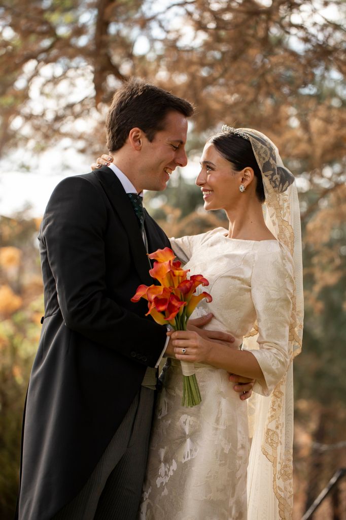 Vestido de novia de Fátima González para una boda en Madrid