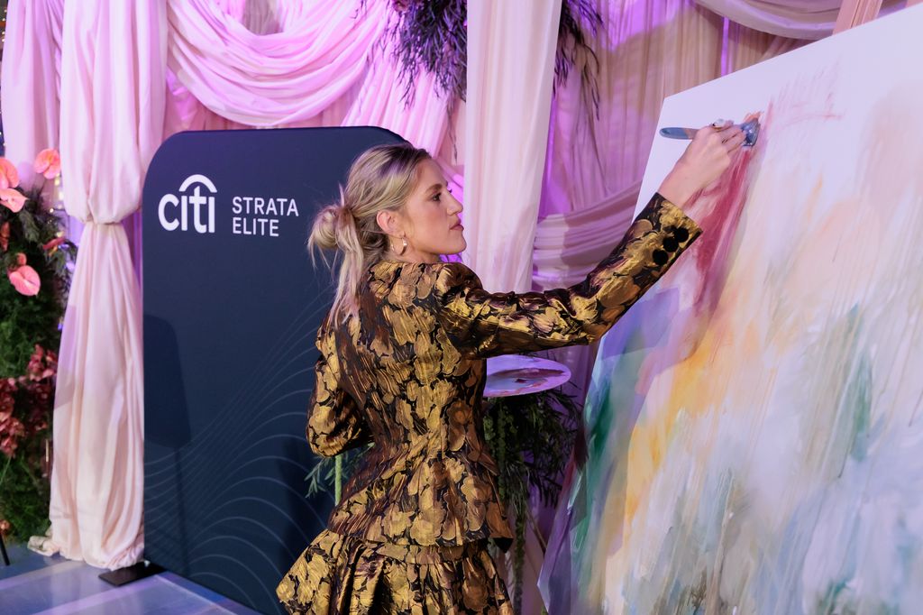 La artista Sophie Tea en el evento para los tarjetahabientes de Citi Strata Elite.