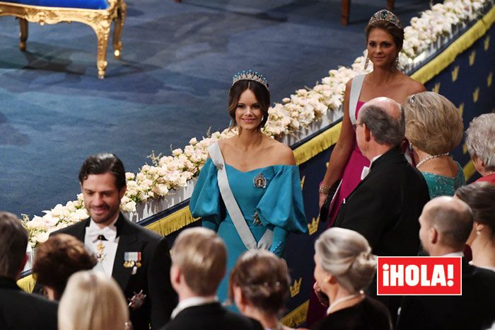 Carlos Felipe y Sofía de Suecia inauguran con un posado su primer verano como familia numerosa