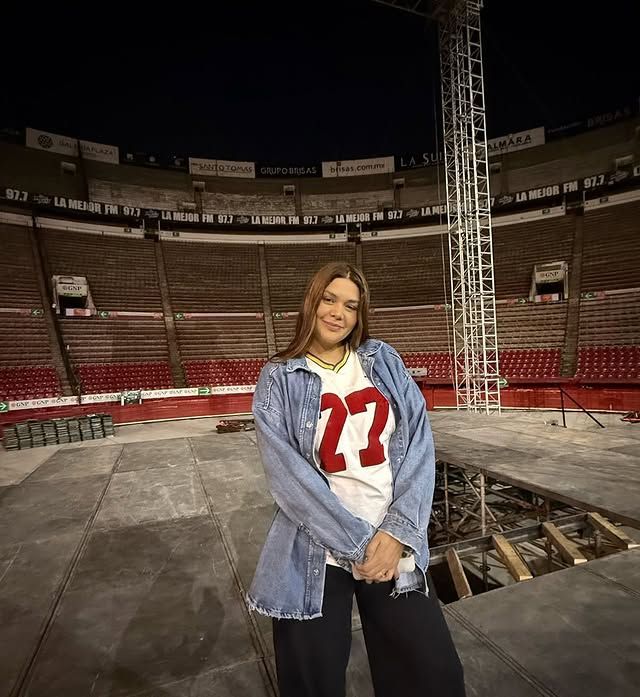 Yuridia hizo historia al lograr agotar las localidades de la monumental plaza 'La México'