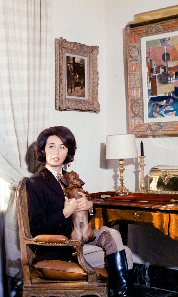 Aline Griffith LIVING