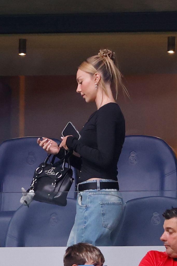 Ester Exposito durante el partido del Real Madrid contra el Málaga