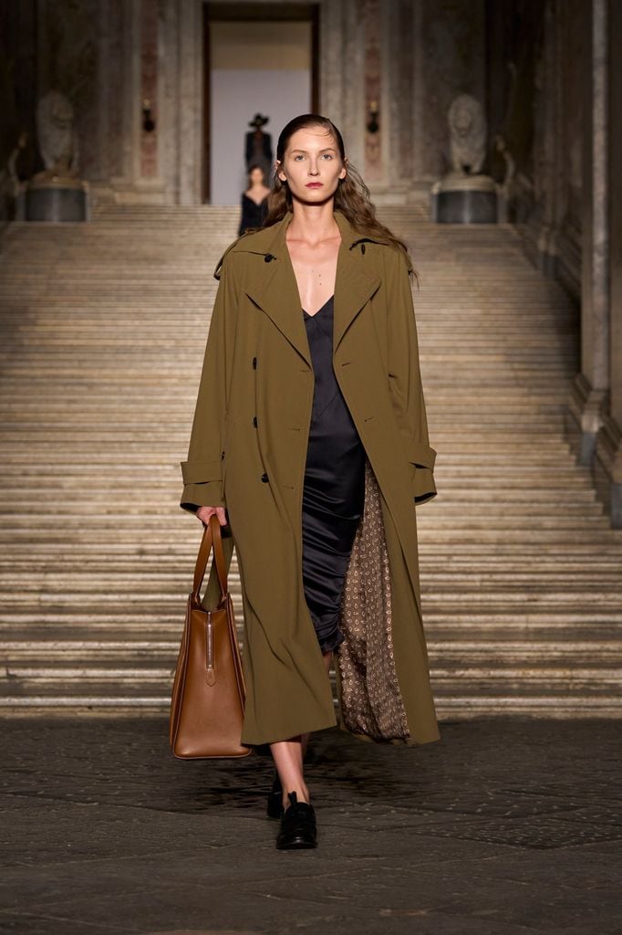 Max Mara: desfile de la colección Resort 2026 en Nápoles