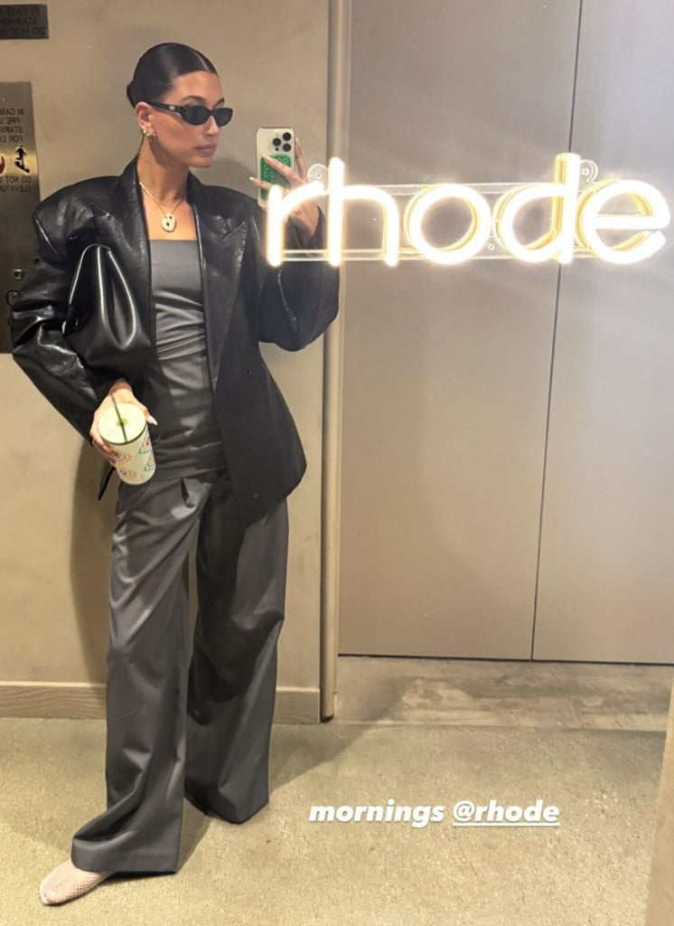 Hailey Bieber 