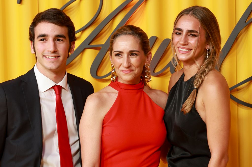 Carlos Arezana Martos, Alejandra Martos y Manuela Arenzana Martos han hablado juntos por primera vez en una alfombra roja