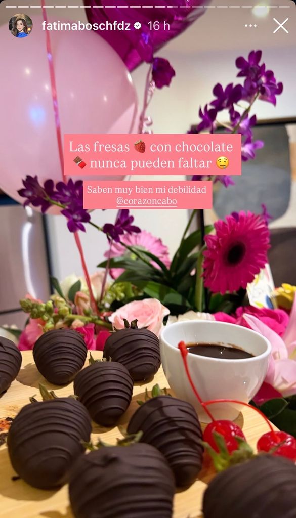 Fátima Bosch confesó su debilidad por las fresas con chocolate.