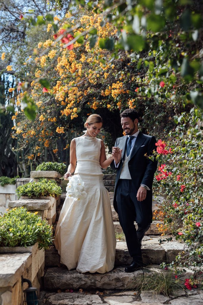 Look de novia de dos piezas de Cortana